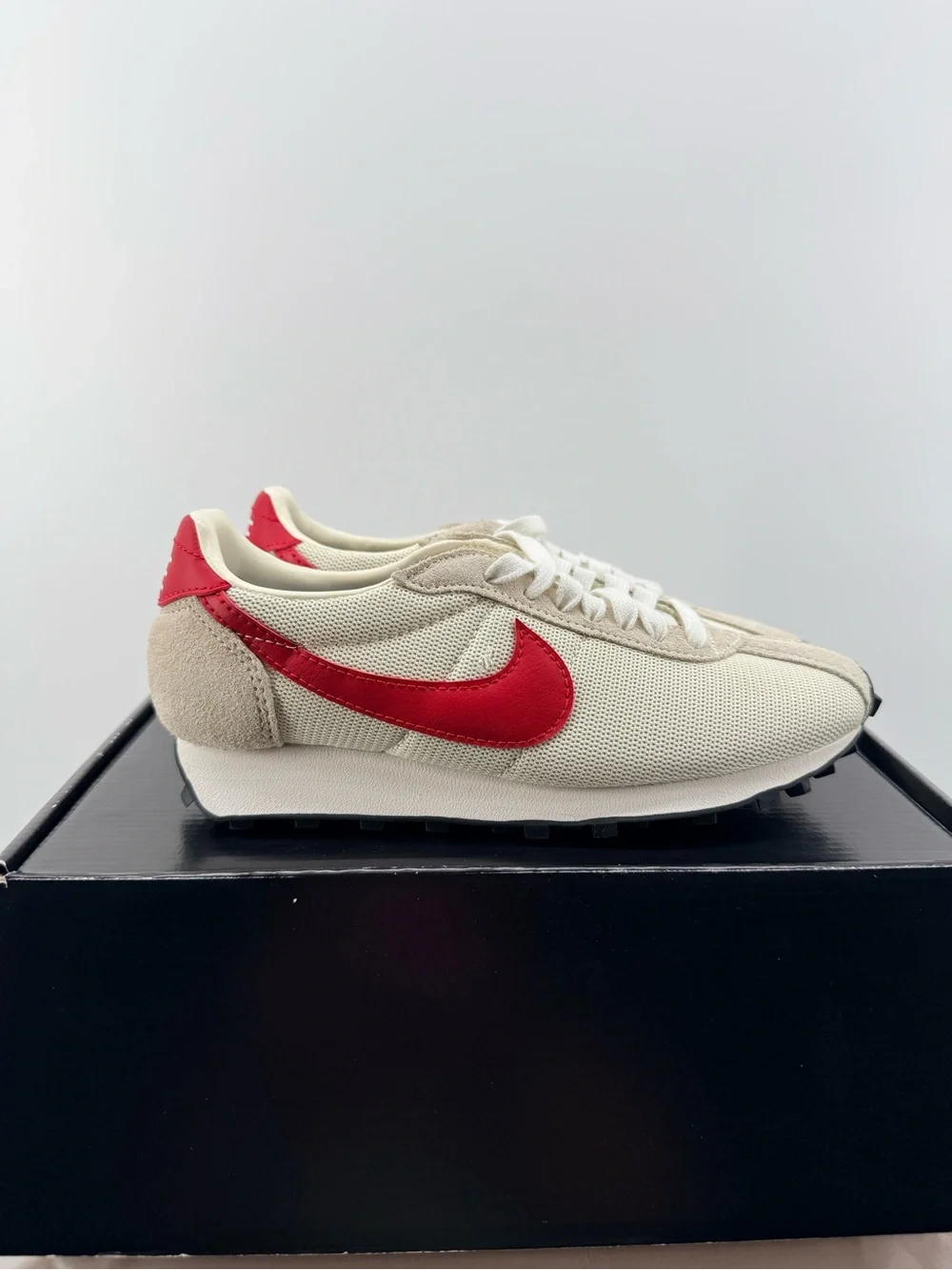 Nike LD 1000 Summit size 6